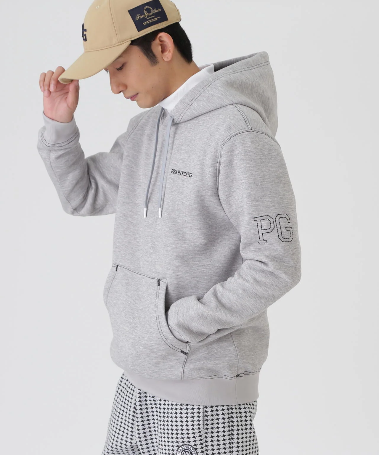 Pe/R変形ダンボールフーディプルオーバー／0536262022