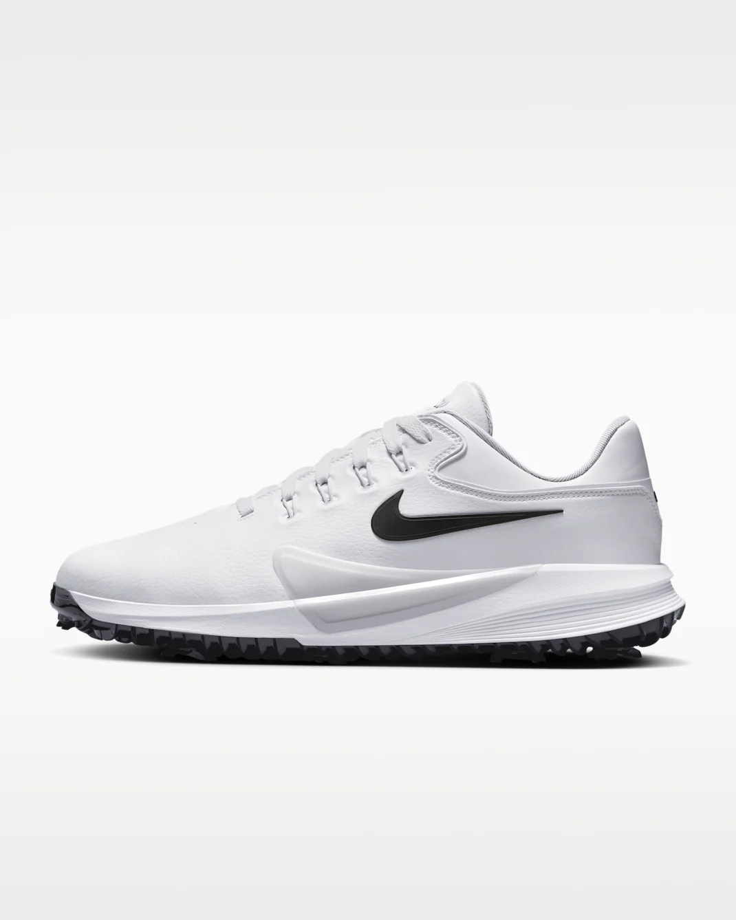 Nike Victory Pro 4ワイドシューズ／HM9220